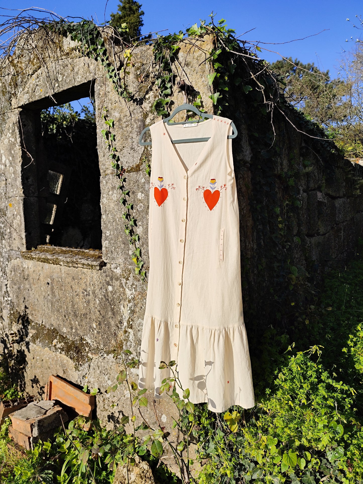 Vestido Emília - Bordado e Pintado à Mão