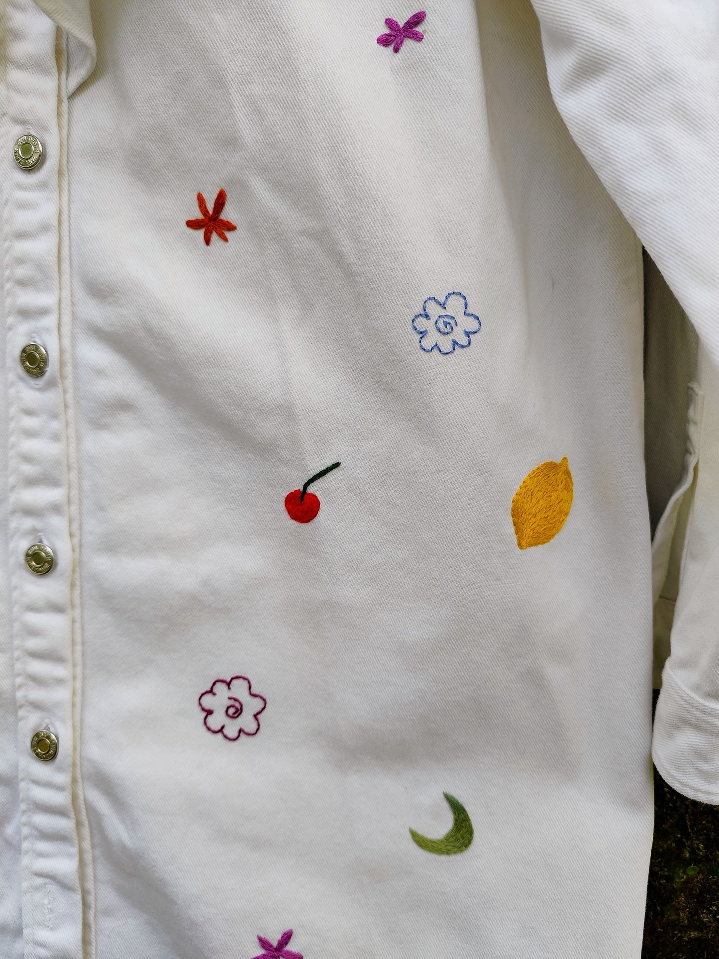 Vestido Jardim Portátil - Bordado à mão