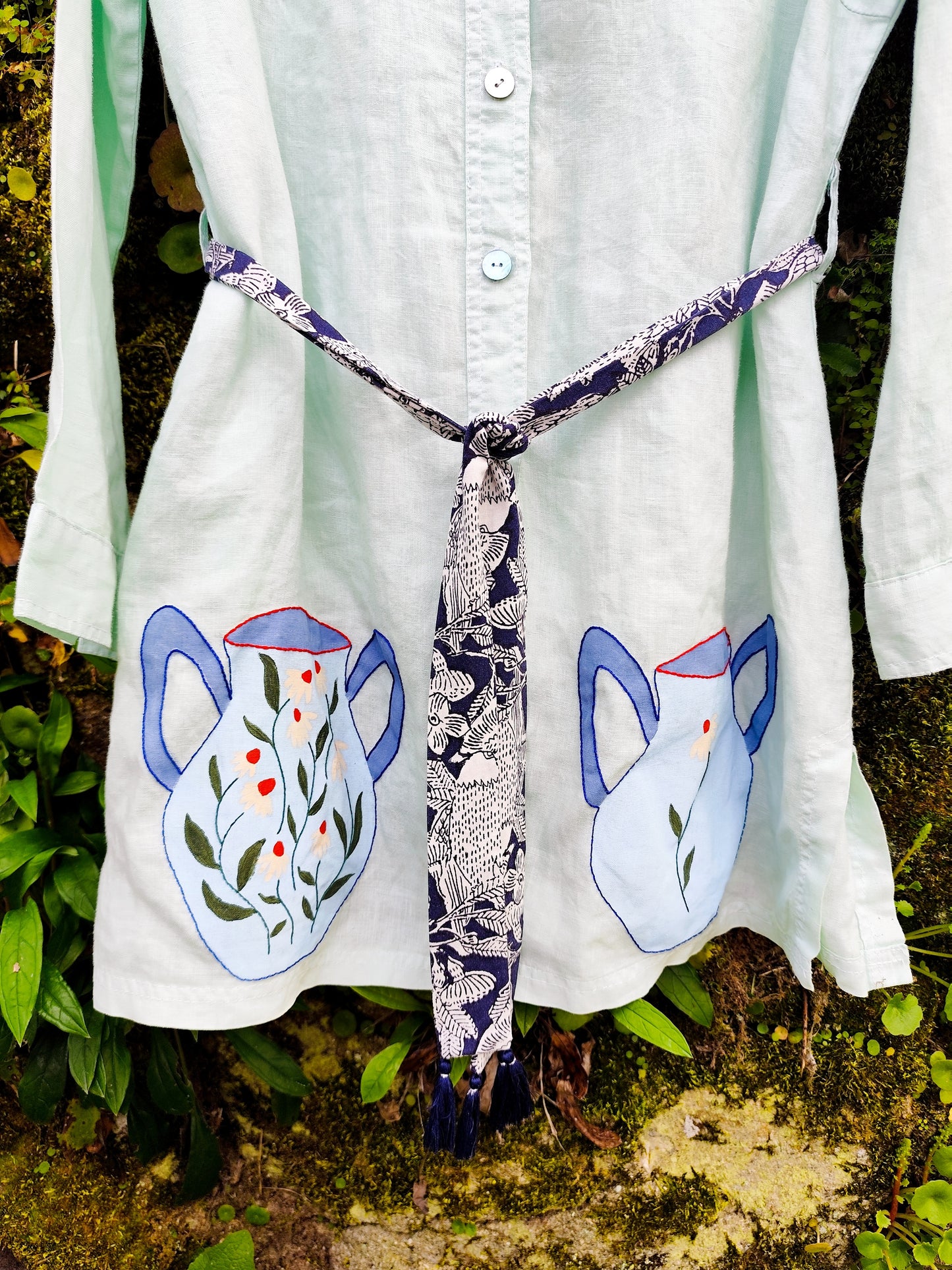 Vestido Camiseiro “Porcelana” – Pintado e Bordado à Mão