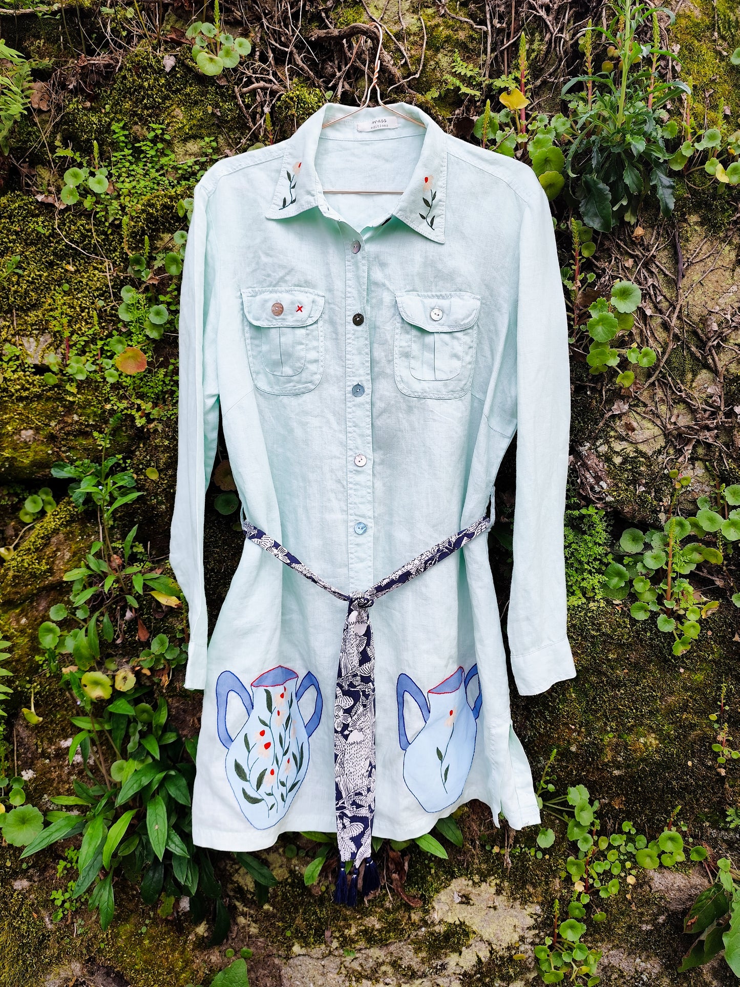 Vestido Camiseiro “Porcelana” – Pintado e Bordado à Mão