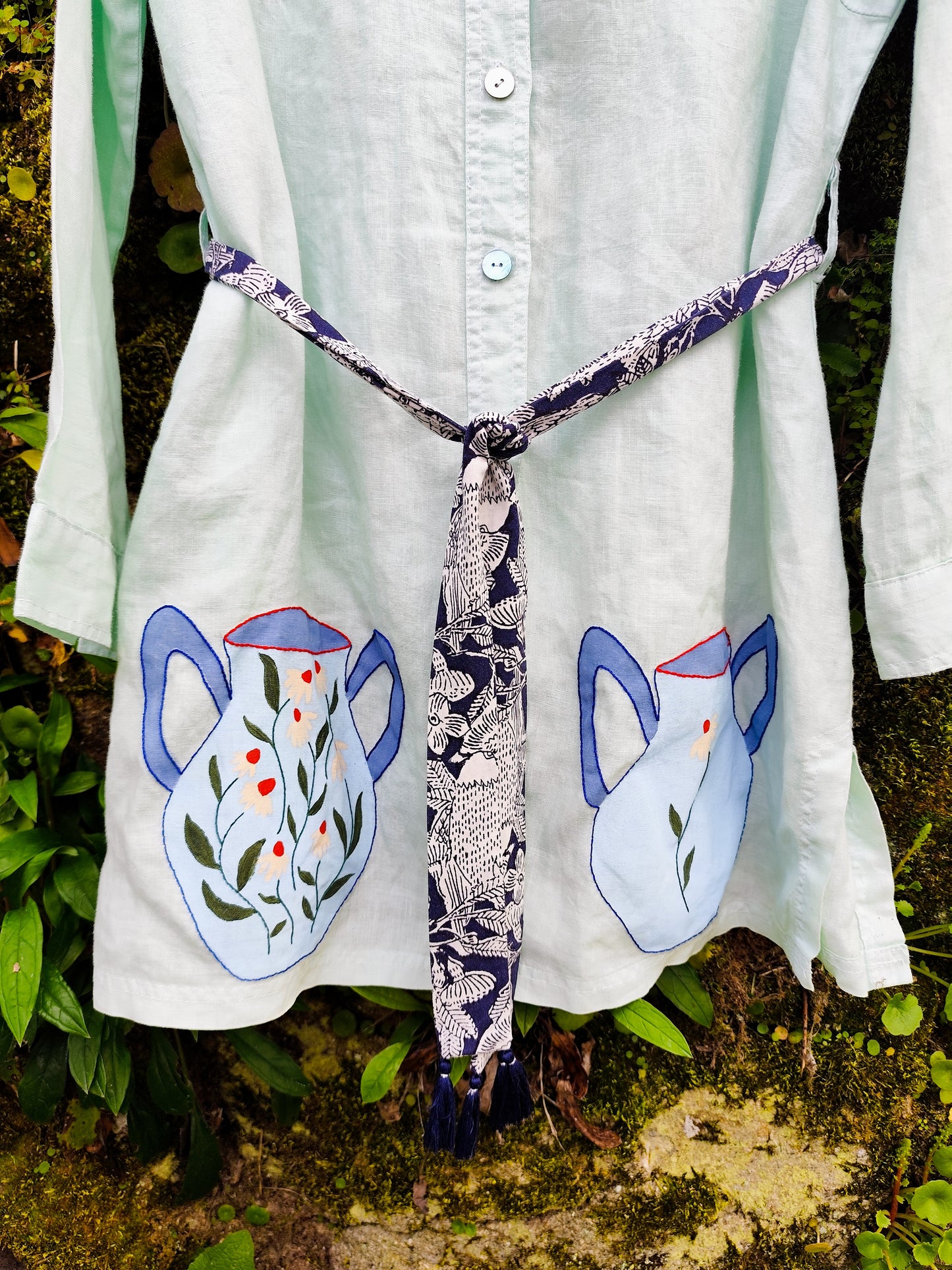 Vestido Camiseiro “Porcelana” – Pintado e Bordado à Mão