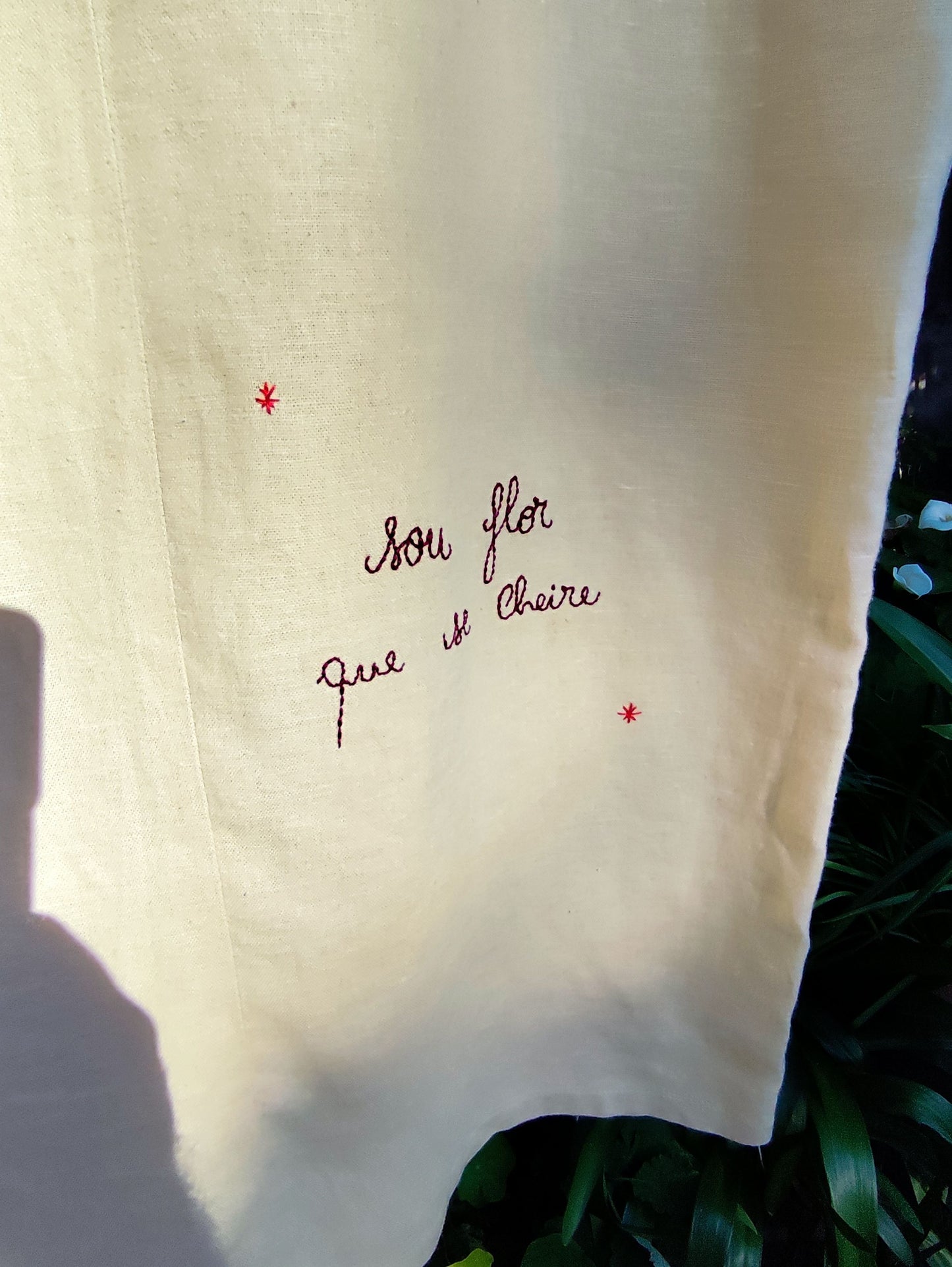 Vestido Margot - Linho Vintage, Pintado e Bordado à Mão