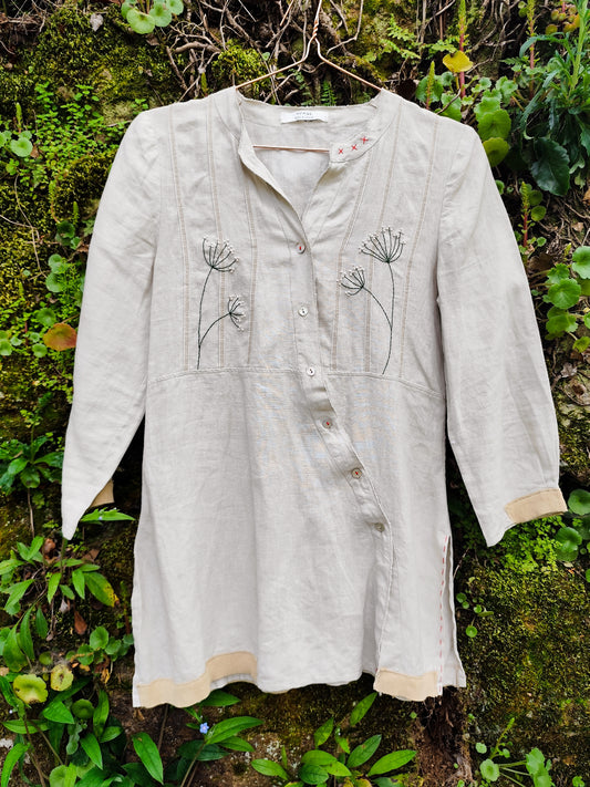Camisa Salsa-Burra — Bordado à mão e corte singular